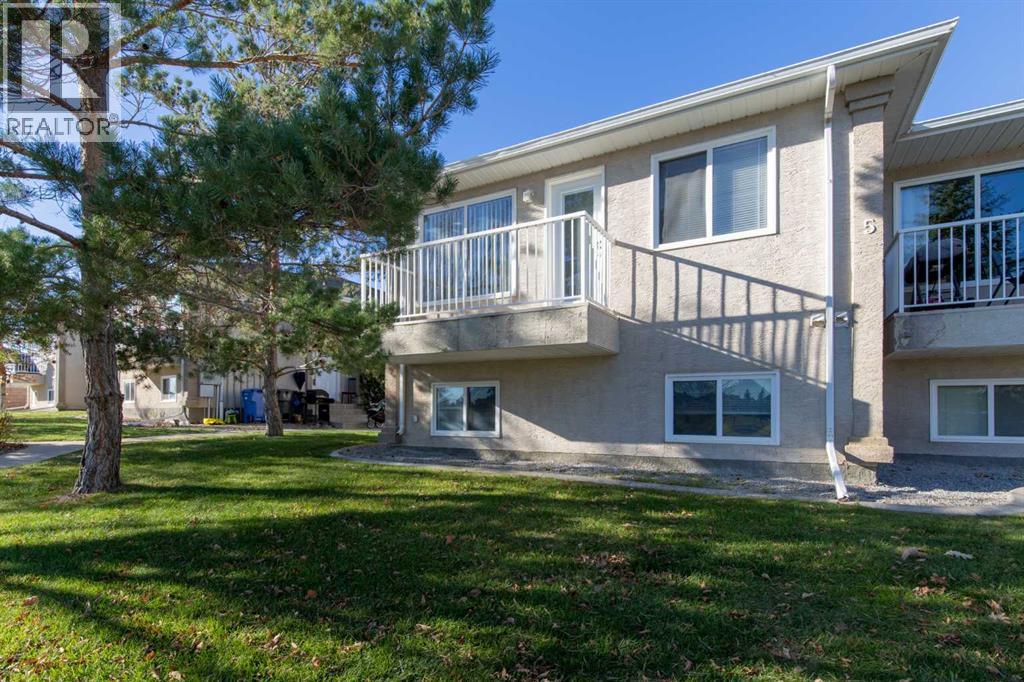 5 Tartan Boulevard West Property Photo 2