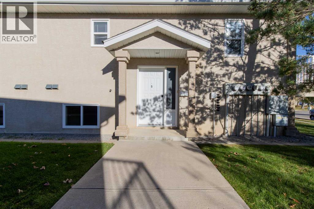5 Tartan Boulevard West Property Photo 6