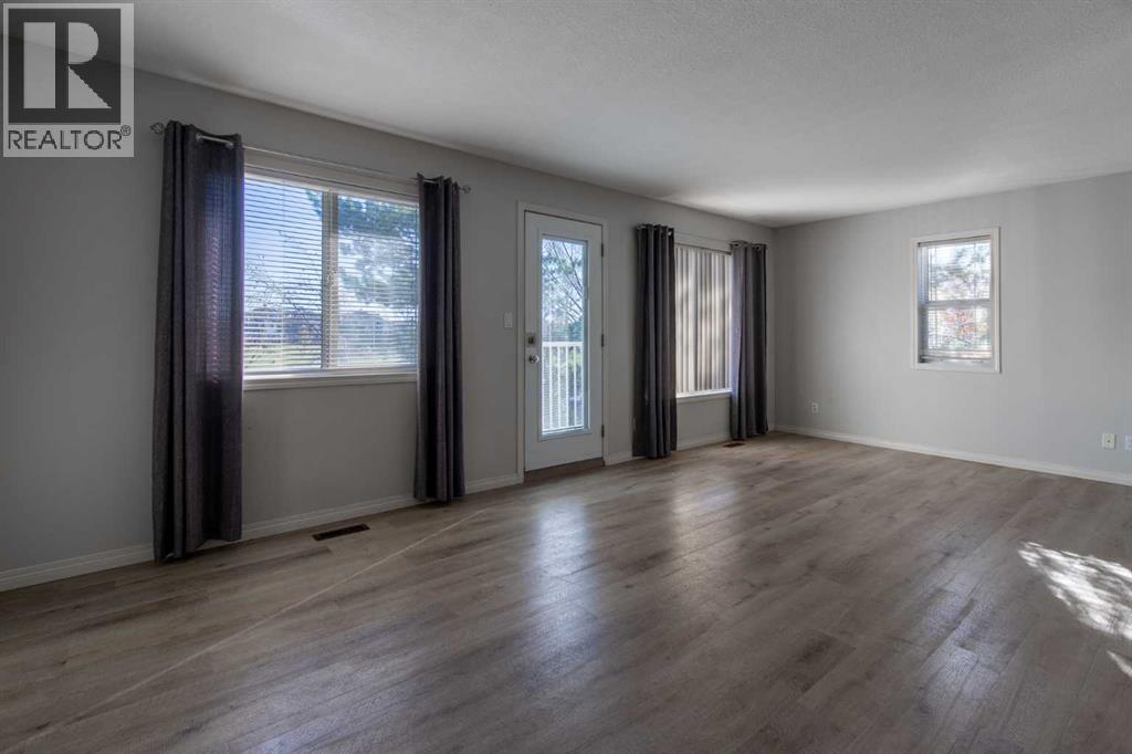 5 Tartan Boulevard West Property Photo 8