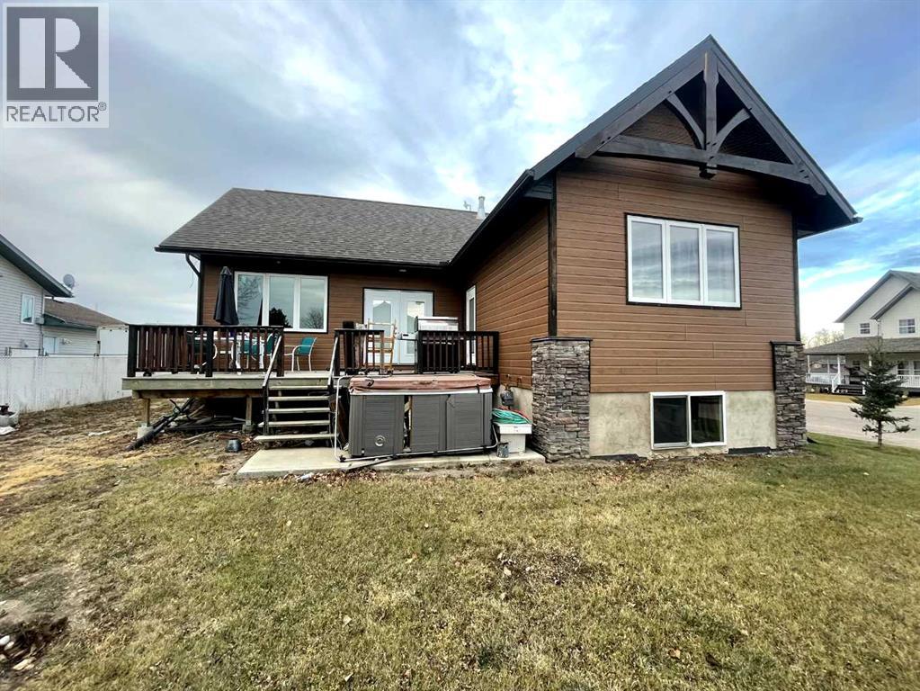 810 7 Ave Property Photo 32