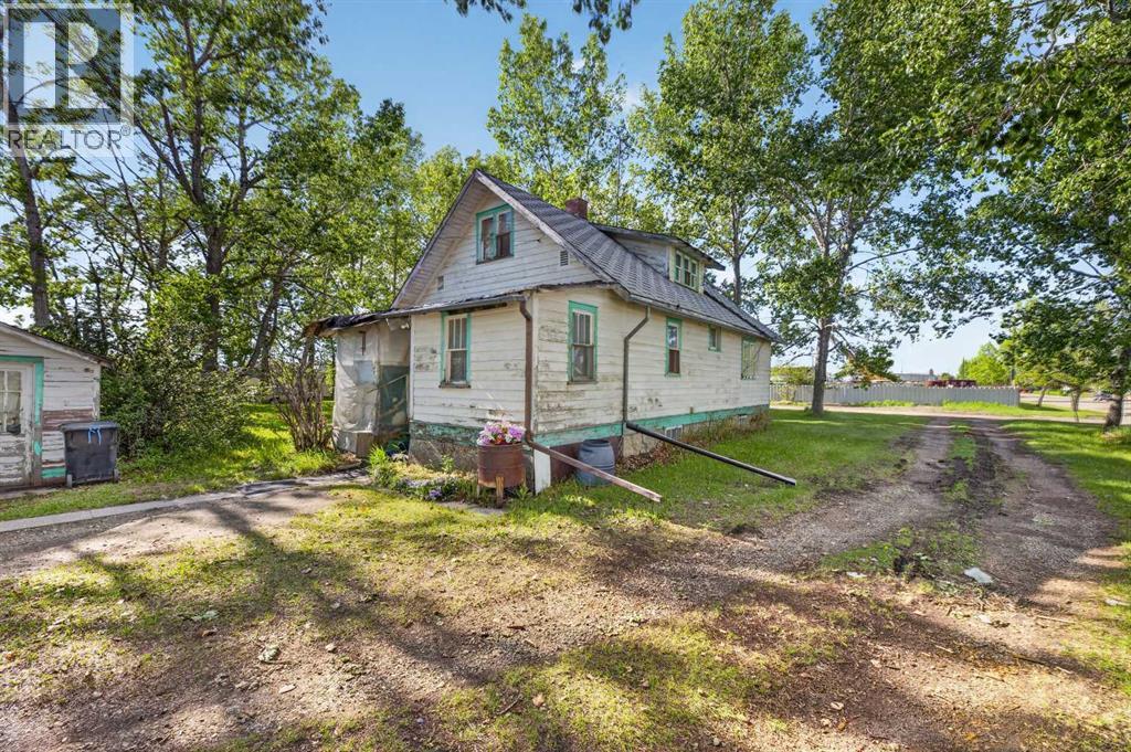 1701 18 Avenue Property Photo 1