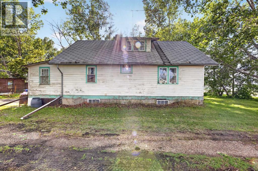 1701 18 Avenue Property Photo 2