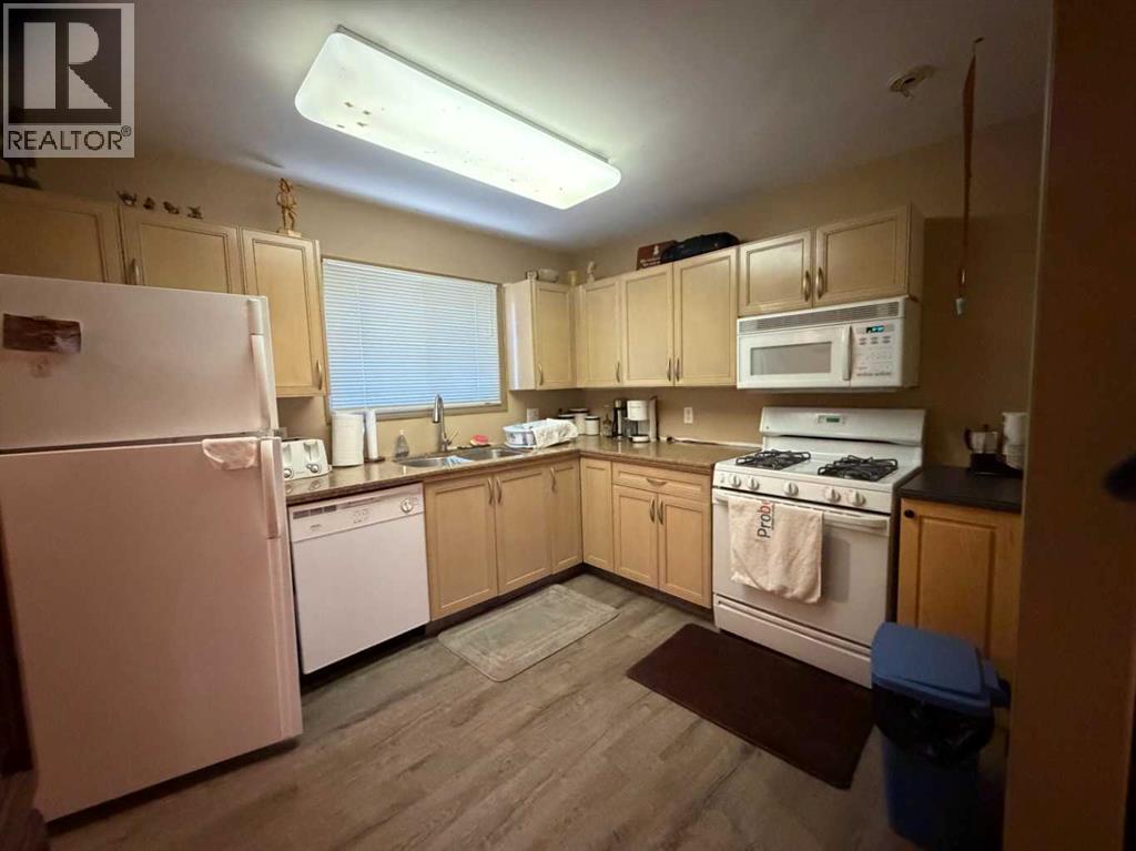 200 4 Avenue Southwest Property Photo 15