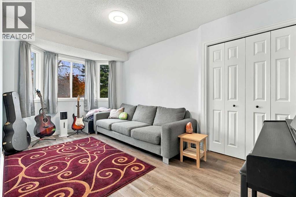 16 Mckenna Place Se Property Photo 15