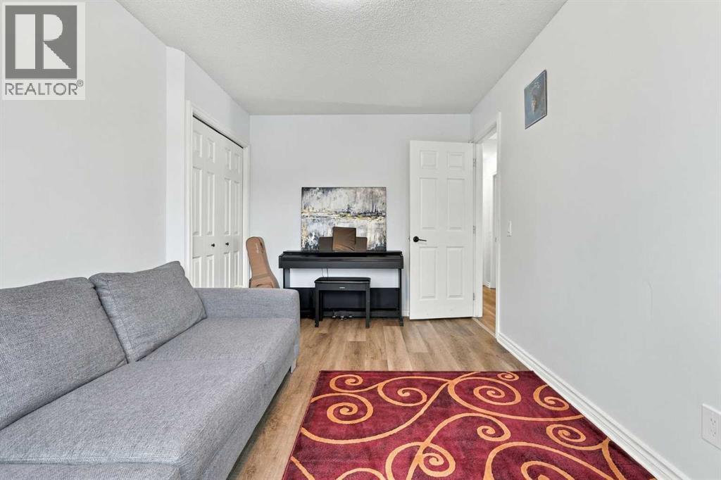 16 Mckenna Place Se Property Photo 16