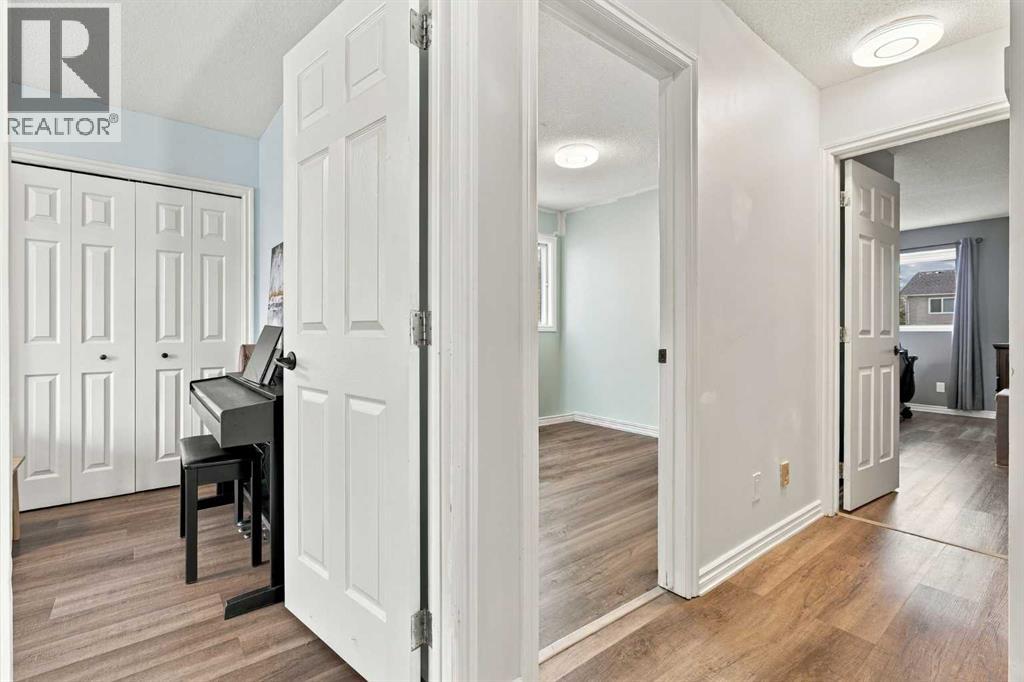 16 Mckenna Place Se Property Photo 17