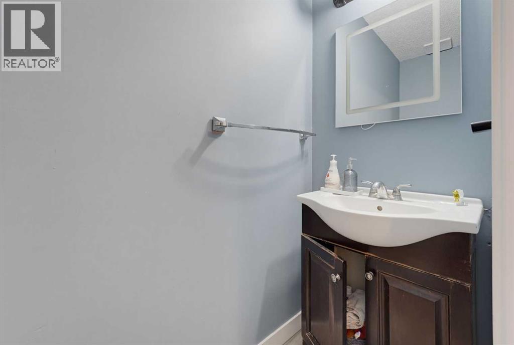 32 Los Alamos Crescent Ne Property Photo 21