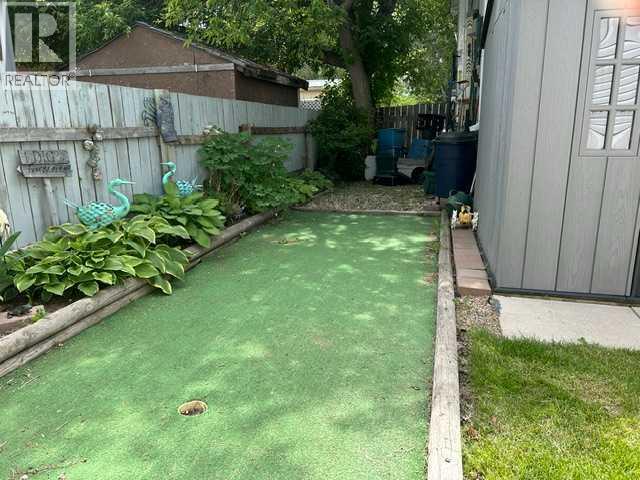56 Greenbrook Village E Property Photo 8