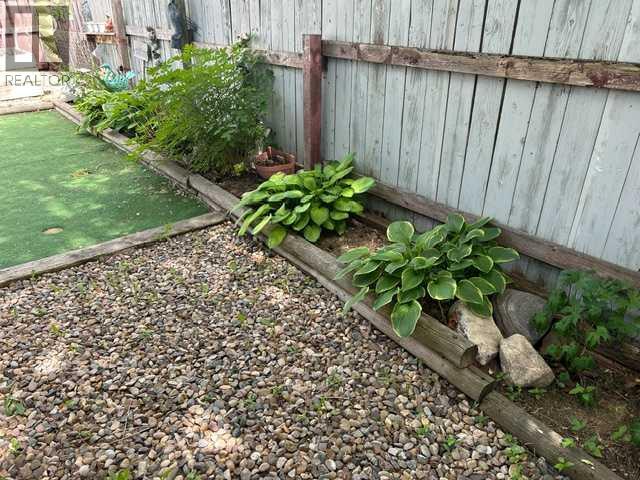 56 Greenbrook Village E Property Photo 9