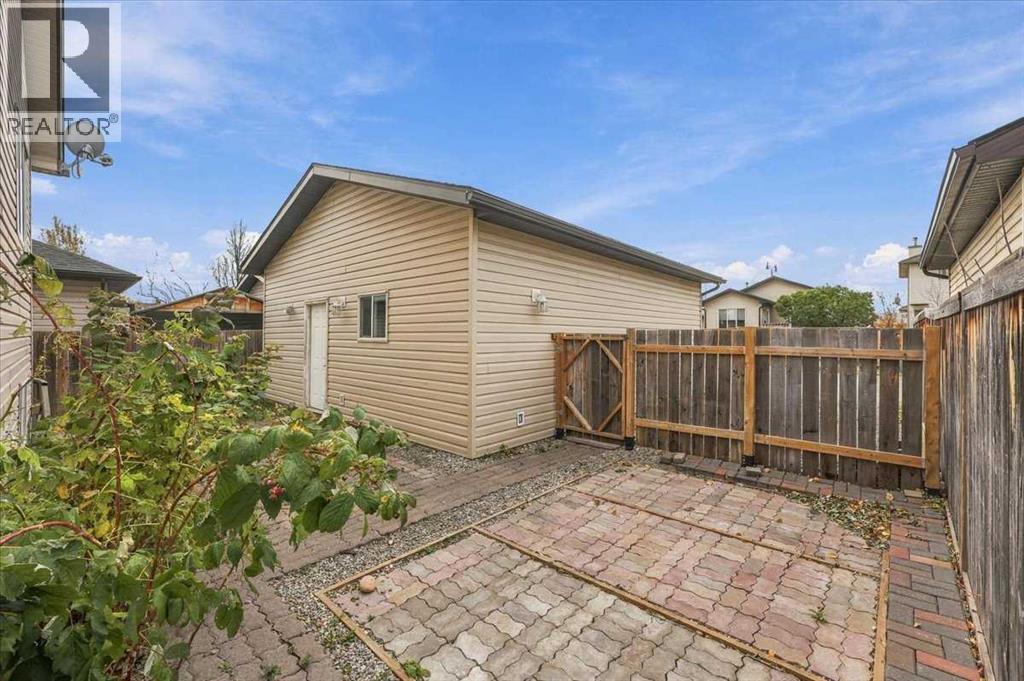 3 Cimarron Meadows Bay Property Photo 27