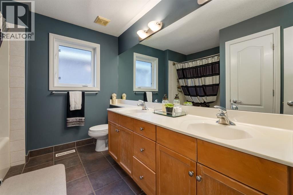 48 Valley Crest Gardens Nw Property Photo 25