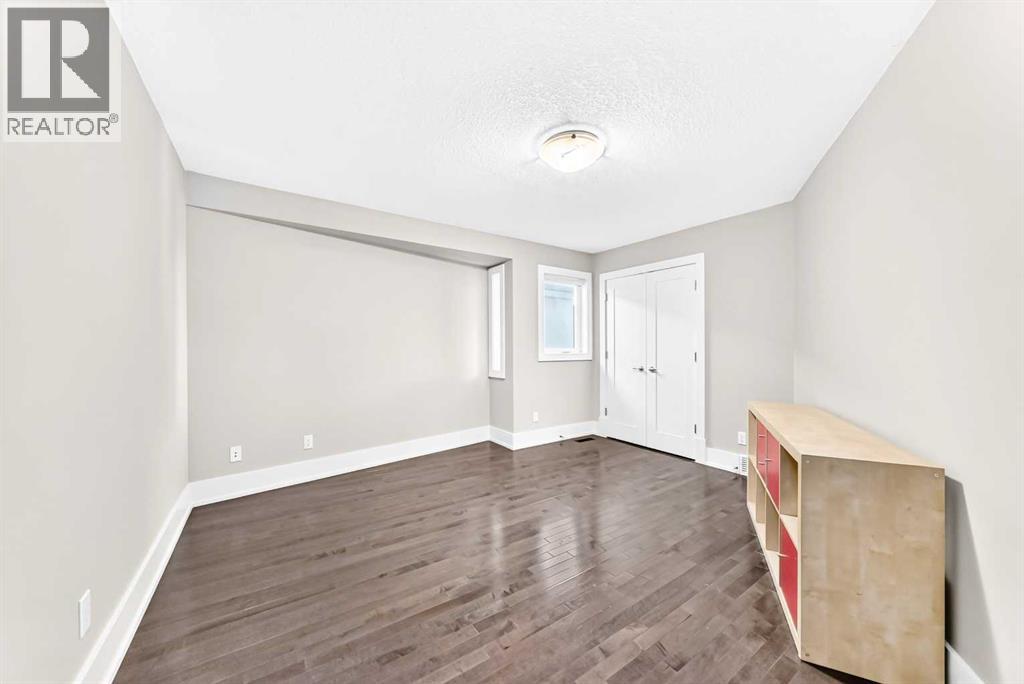 2233 26 Street Sw Property Photo 25
