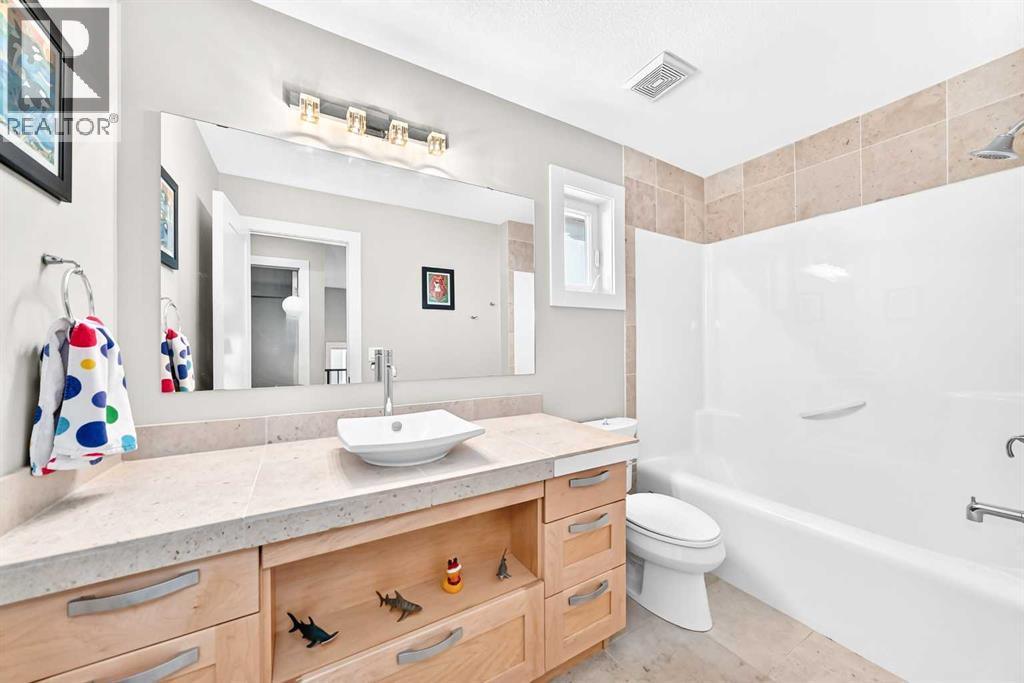2233 26 Street Sw Property Photo 28
