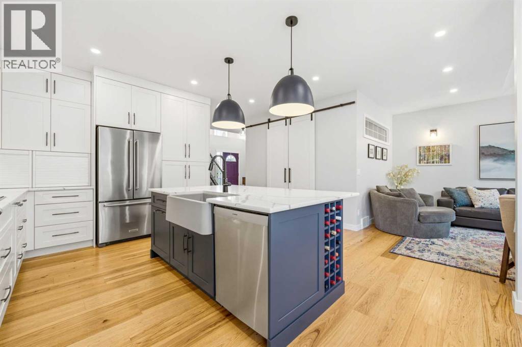 383 Springborough Way Sw Property Photo 11