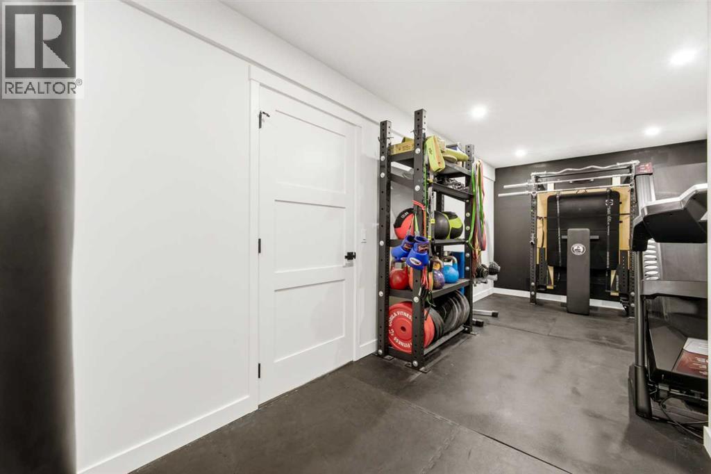 383 Springborough Way Sw Property Photo 37