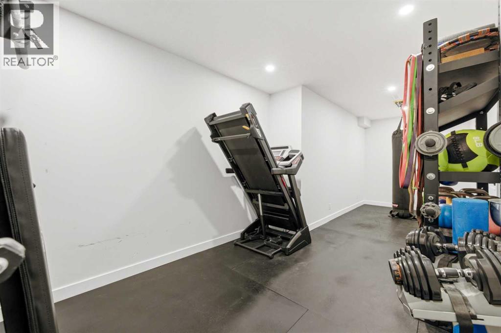 383 Springborough Way Sw Property Photo 38