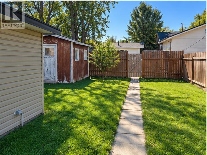 517 55 Avenue W Property Photo 19