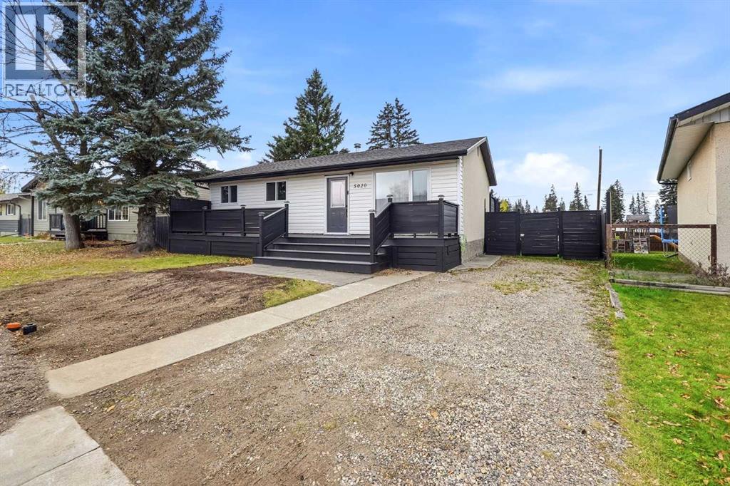 5020 58 Street Close Property Photo 1