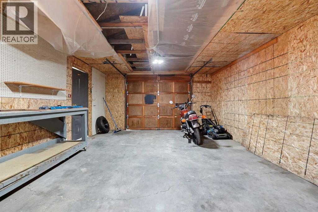 5020 58 Street Close Property Photo 23