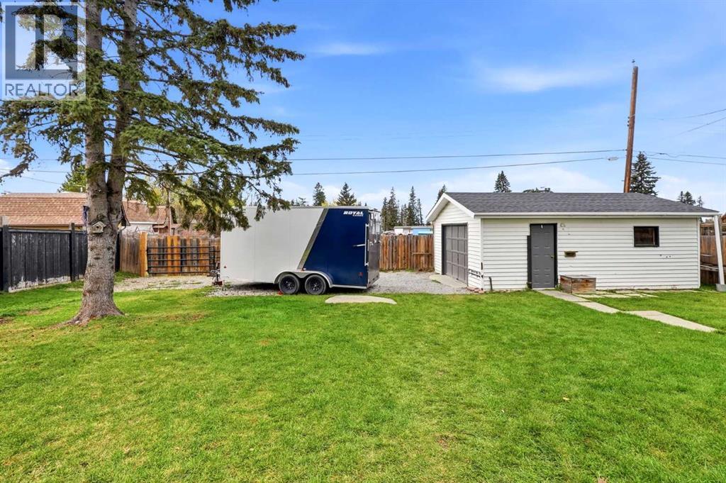 5020 58 Street Close Property Photo 26