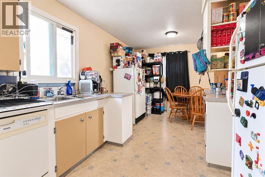 1709 15 Avenue S Property Photo 7