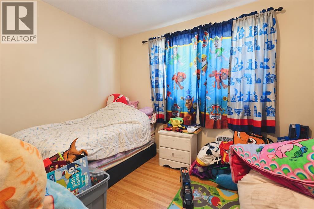 1709 15 Avenue S Property Photo 12