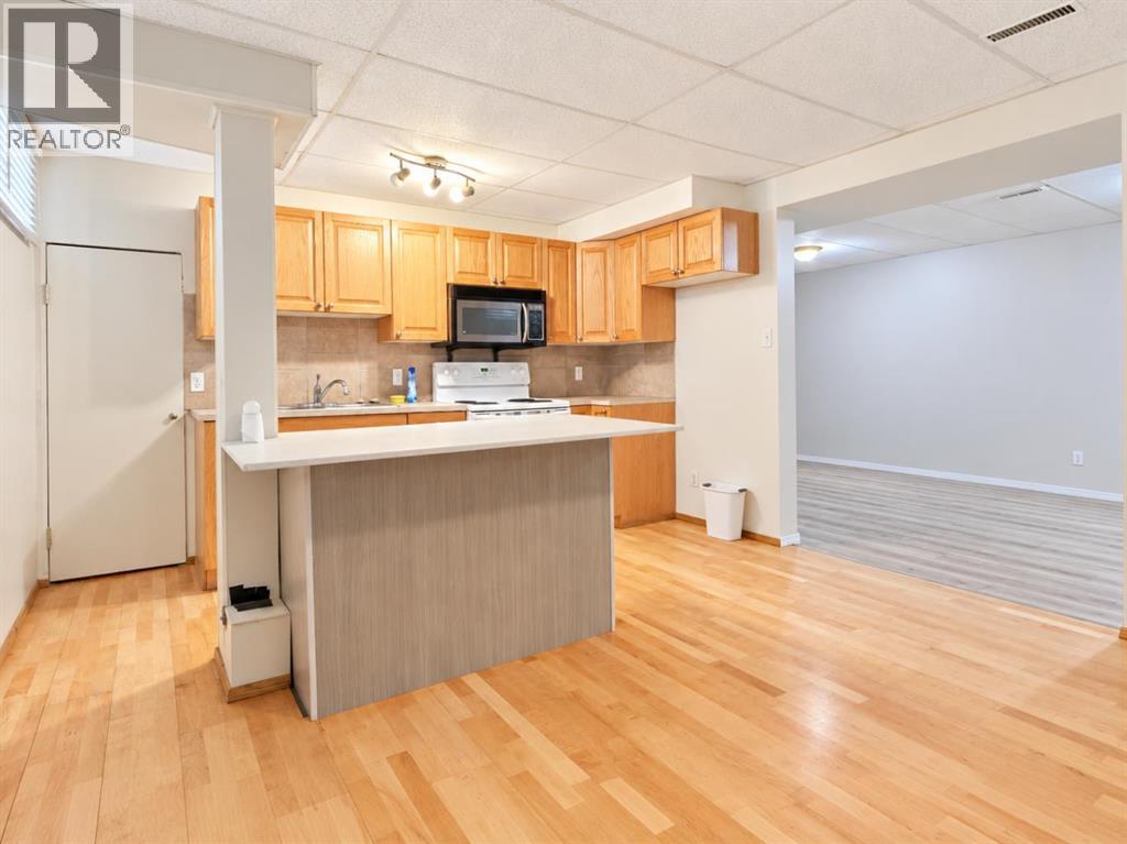 1709 15 Avenue S Property Photo 14