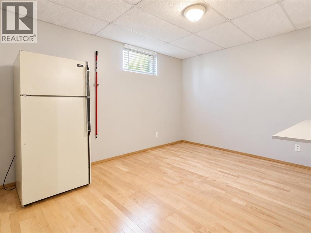 1709 15 Avenue S Property Photo 18