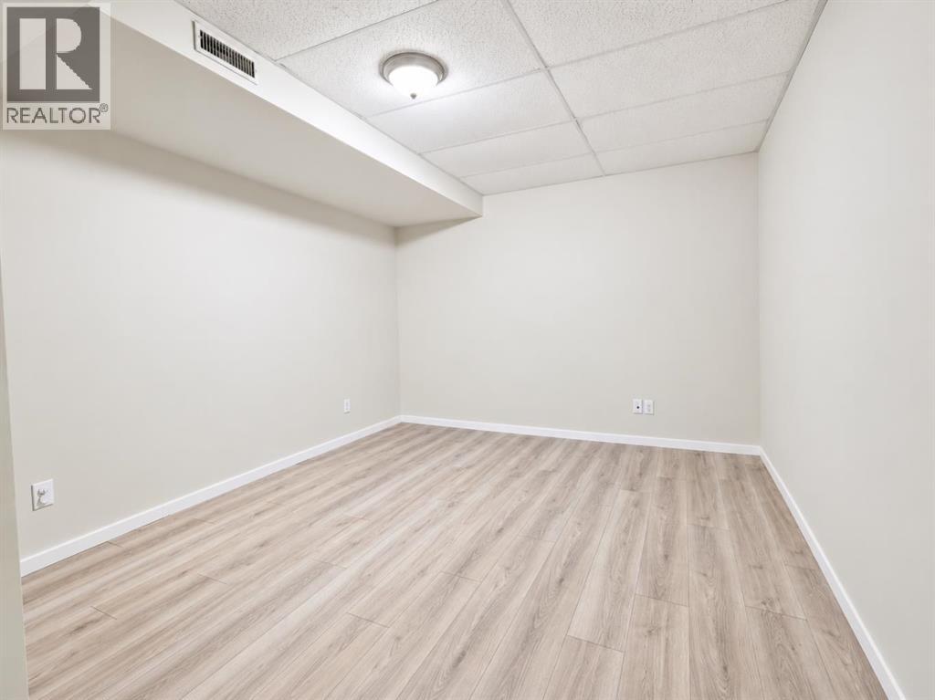 1709 15 Avenue S Property Photo 20