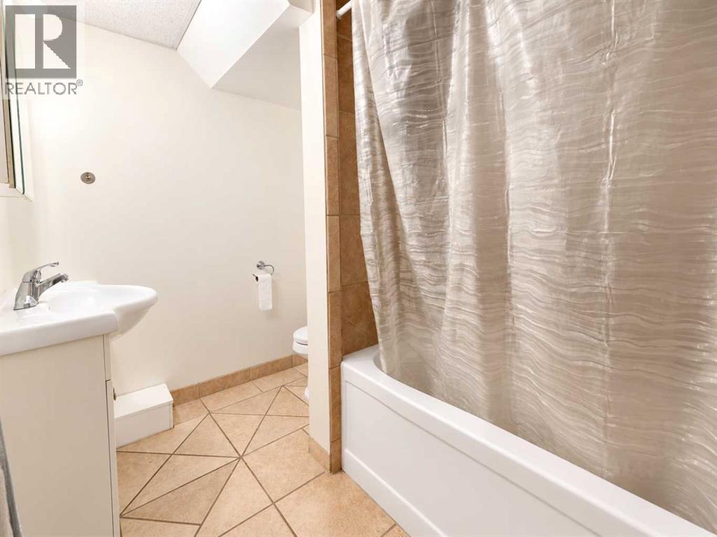 1709 15 Avenue S Property Photo 23