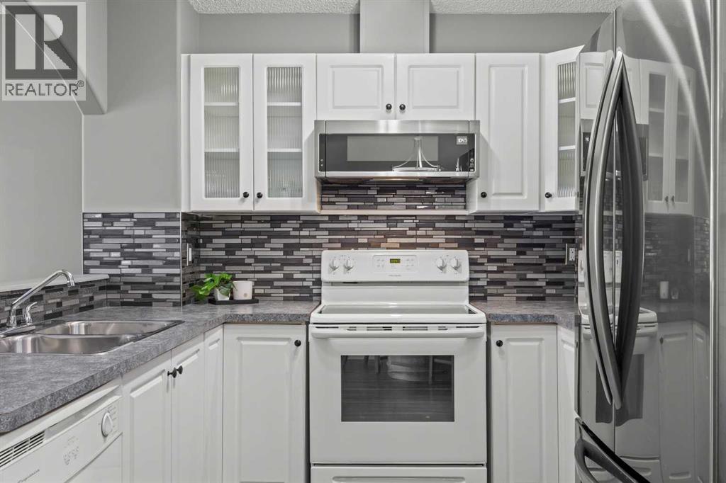 116 Royal Birch Mount Nw Property Photo 9