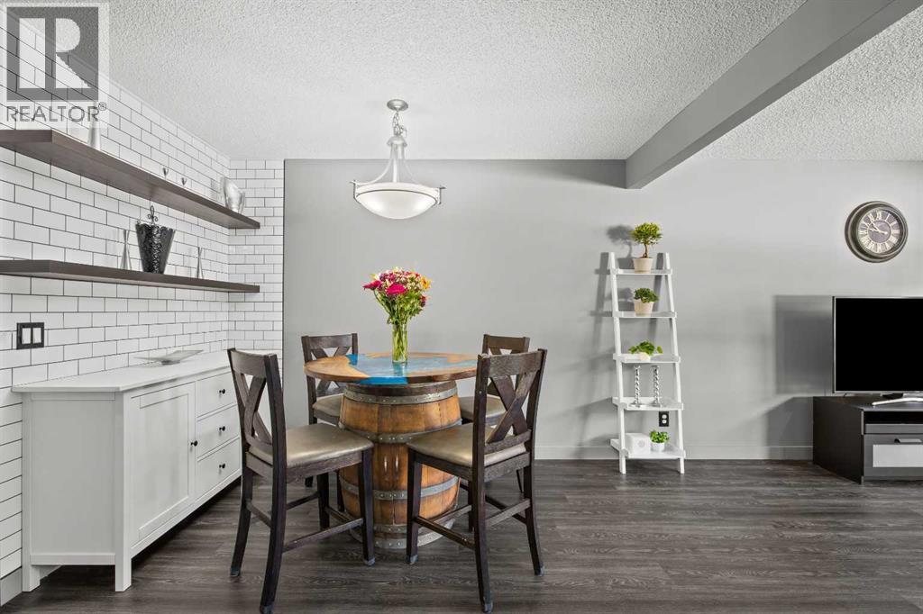 116 Royal Birch Mount Nw Property Photo 10