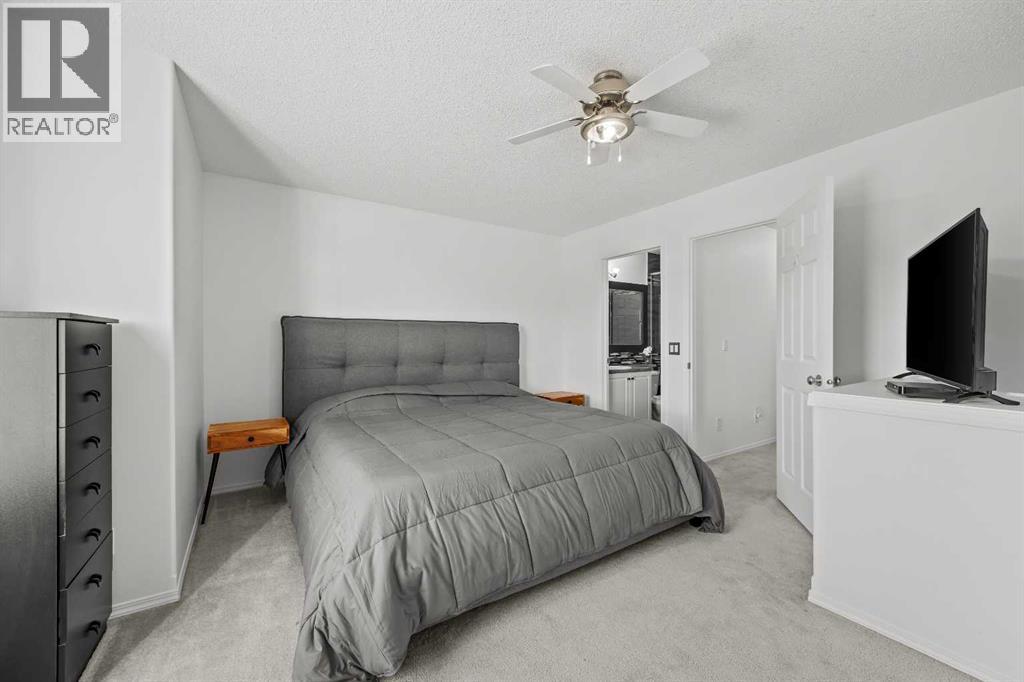 116 Royal Birch Mount Nw Property Photo 13