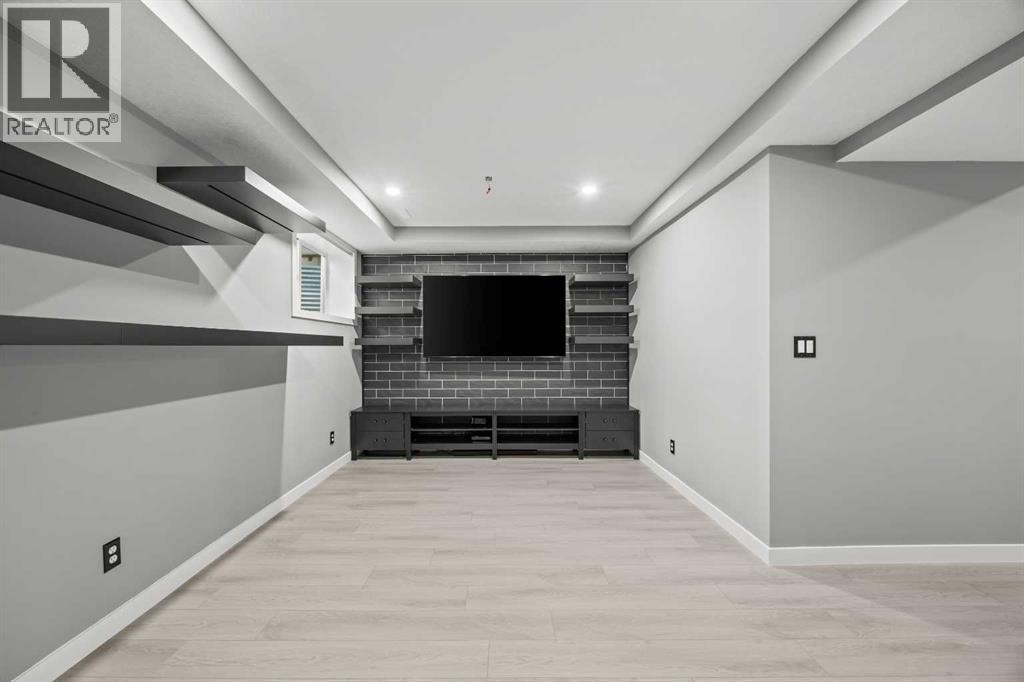 116 Royal Birch Mount Nw Property Photo 23