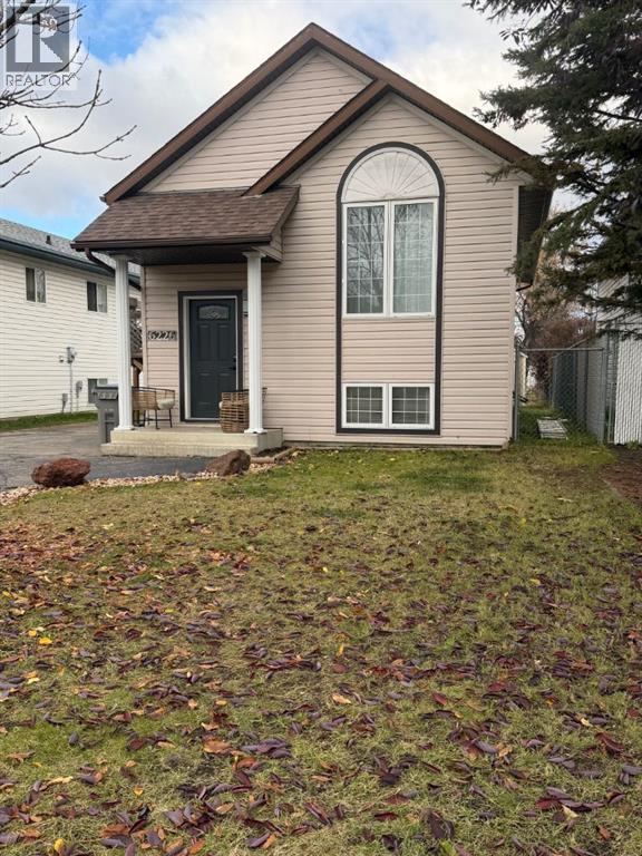 6226 90 Street Property Photo 1