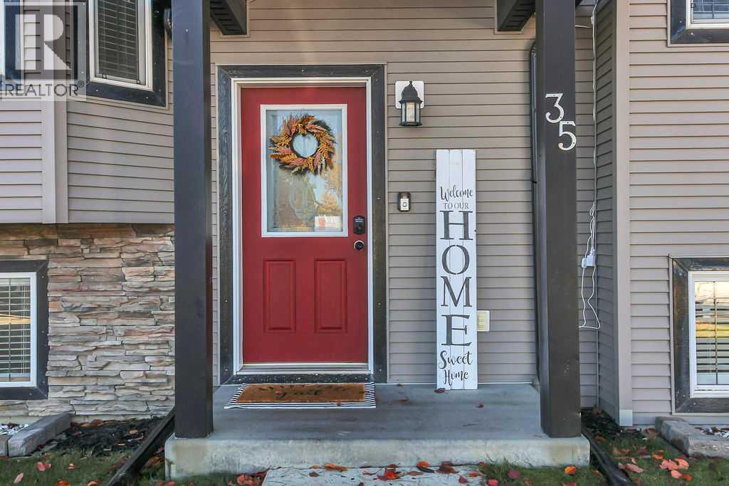 35 Jepsen Crescent Property Photo 2