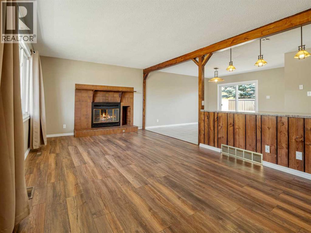 80 Ojibwa Road W Property Photo 5