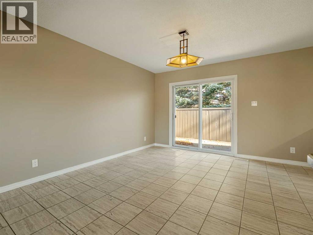 80 Ojibwa Road W Property Photo 10