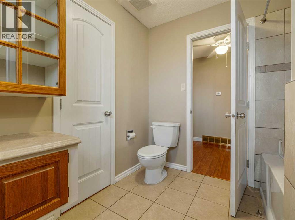 80 Ojibwa Road W Property Photo 20