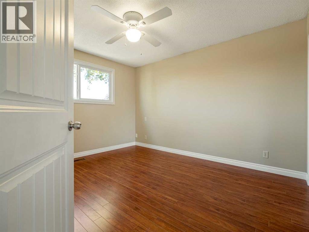 80 Ojibwa Road W Property Photo 21
