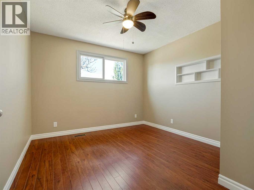 80 Ojibwa Road W Property Photo 23