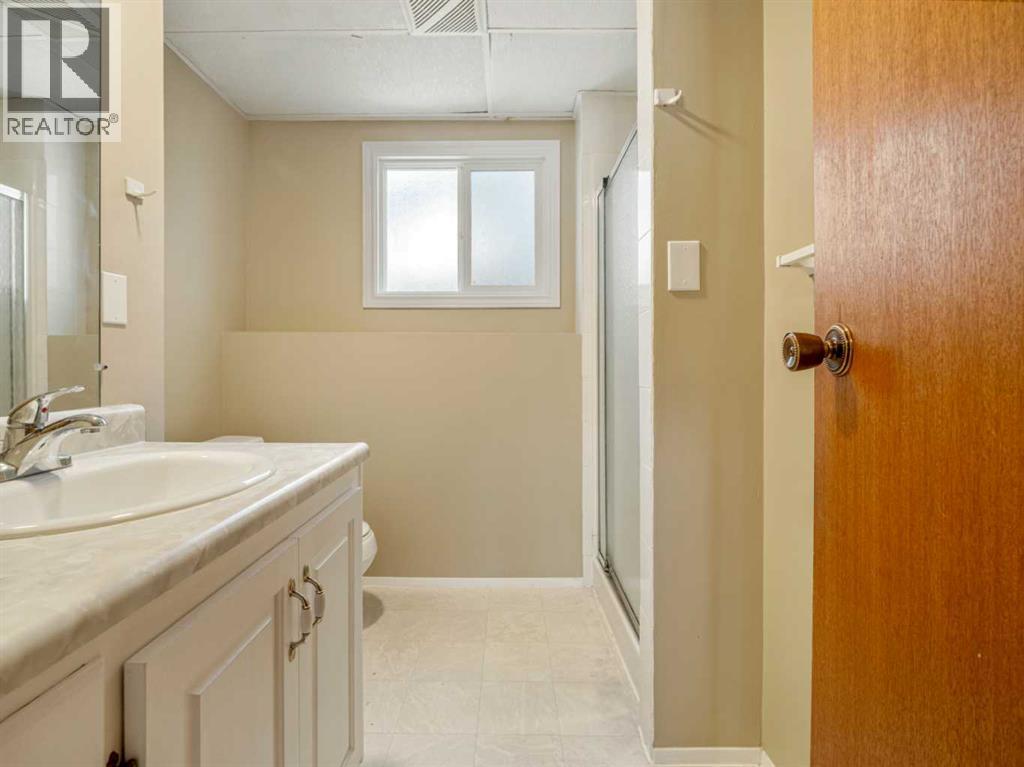 80 Ojibwa Road W Property Photo 25