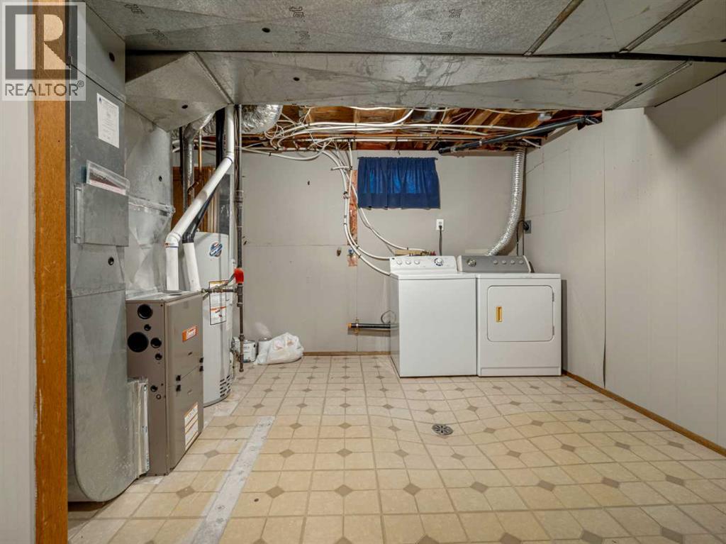 80 Ojibwa Road W Property Photo 33