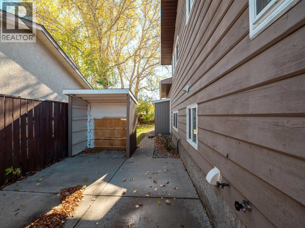80 Ojibwa Road W Property Photo 41