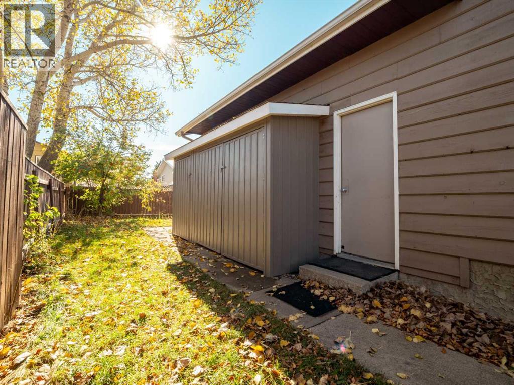 80 Ojibwa Road W Property Photo 43
