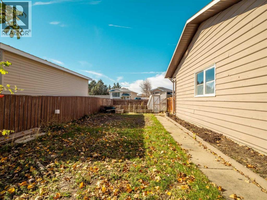 80 Ojibwa Road W Property Photo 45