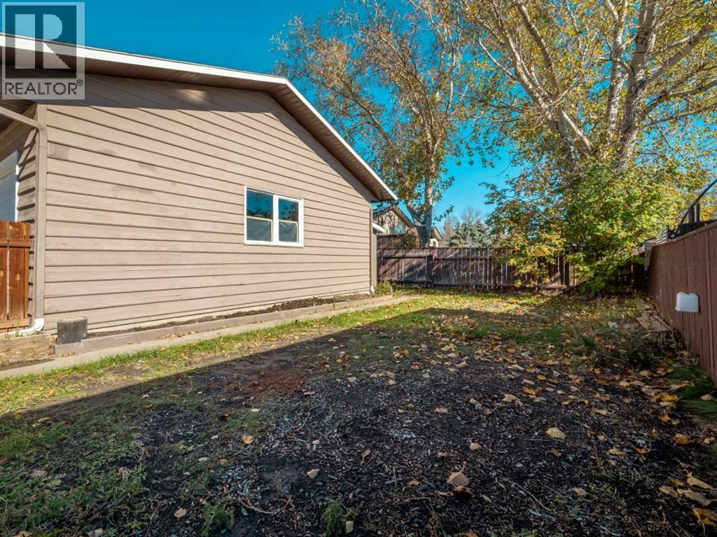 80 Ojibwa Road W Property Photo 46