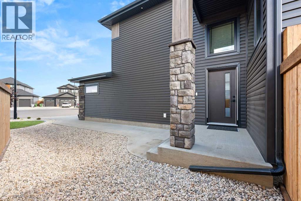 1806 60a Avenue Close Property Photo 4
