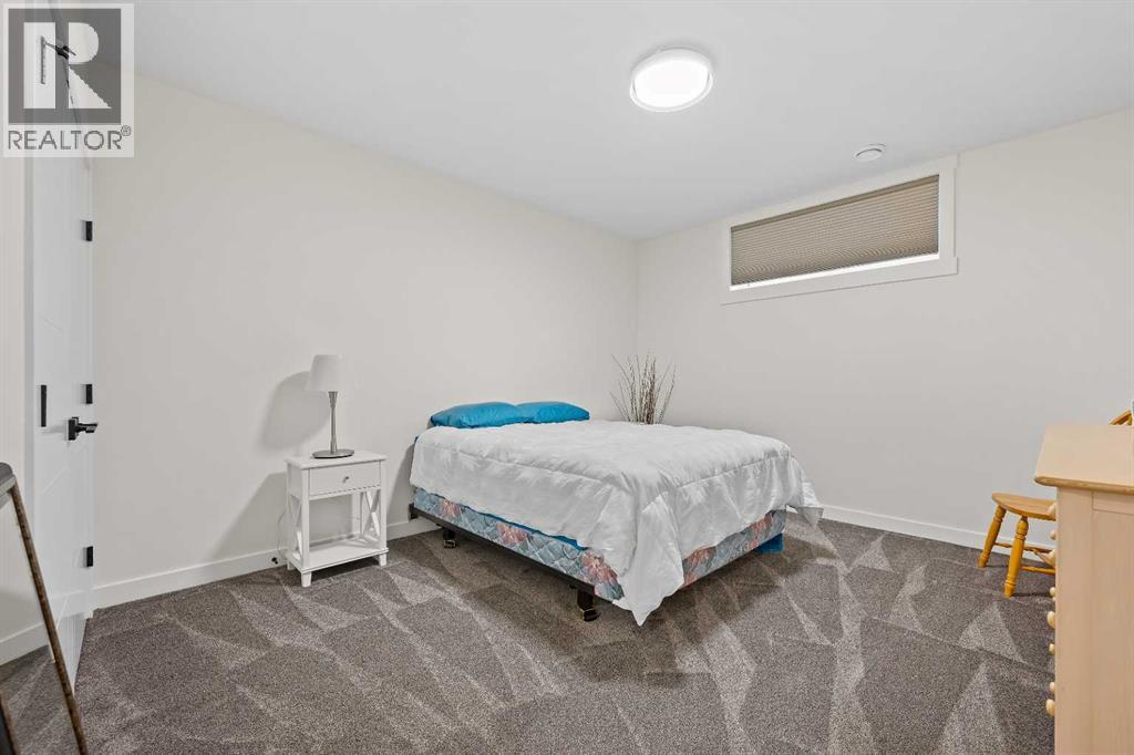 1806 60a Avenue Close Property Photo 31