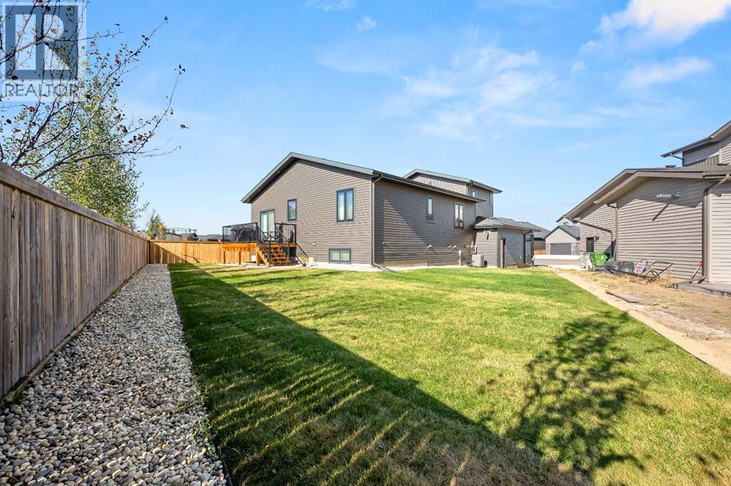 1806 60a Avenue Close Property Photo 38